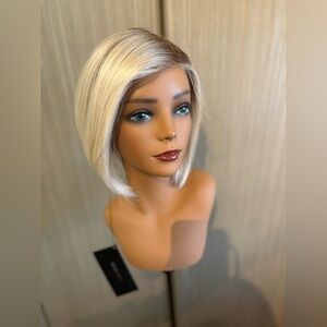 Belle tress “Woolala-E” wig in color Rootbeer float   Blond new